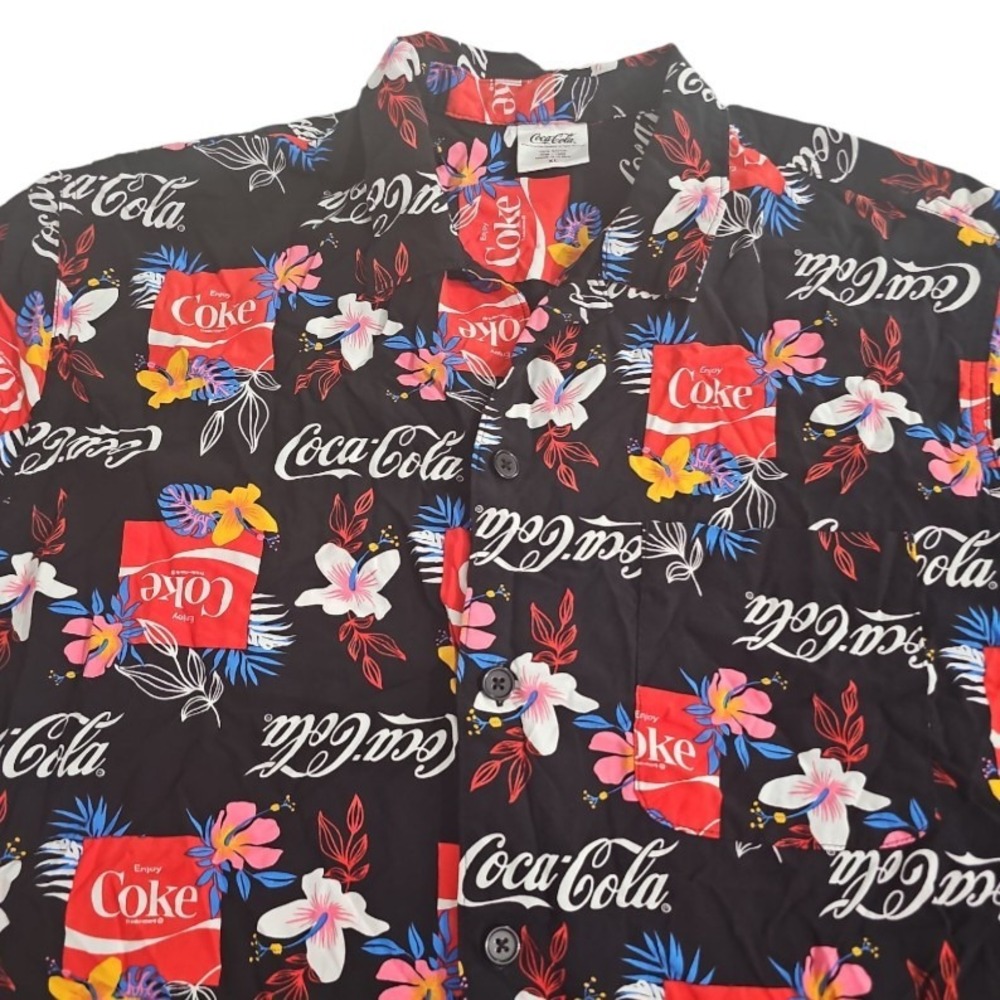 Coca-Cola 100% Rayon Tropical Hawaiian Camp Shirt Size XL X-Large
